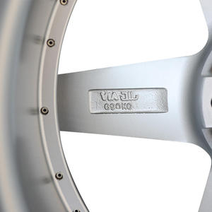 Rines RSJ Cóncavos de <span class=keywords><strong>5</strong></span> Birlos con Orificios Huecos de <span class=keywords><strong>18</strong></span> Pulgadas 18x8/9 5x112/113/114.3 de Aleación Magnésica para Autos de Pasajeros - Product Image 5