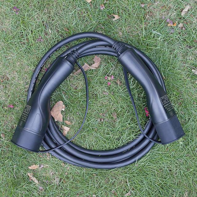 New 7KW 11KW 22KW 16A/32A IEC 62196-2 Type 2 EV Charging Plug Electric Car Vehicle with 2-Type EV Charging Cable