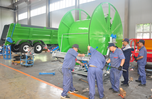 Gearbox irrigatiesysteem met sproeier, slangrol, pomp en afstandsbediening, 75mm diameter, metaal, voor landbouwgebruik - Product Image 5
