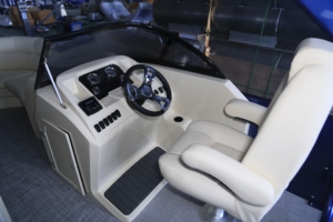 2025 bateau ponton <span class=keywords><strong>de</strong></span> sport renforcé en fibre <span class=keywords><strong>de</strong></span> verre pour les courses <span class=keywords><strong>de</strong></span> <span class=keywords><strong>kayak</strong></span> et les défis fluviaux Yacht à <span class=keywords><strong>voile</strong></span> pour le divertissement - Product Image 3