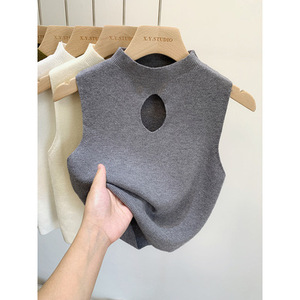 Top a Maglia da <span class=keywords><strong>Donna</strong></span> 2023 con Collo Semi-Alto e Interno Traforato, Nuovo Design Monocolore Aderente e Sexy <span class=keywords><strong>Senza</strong></span> <span class=keywords><strong>Maniche</strong></span> - Product Image 2