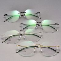 Vente en gros de montures de lunettes sans monture en alliage de titane ultralégères, carrées, pour myopie, lunettes de prescription pour hommes et femmes