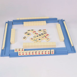Empujadores de madera para Mahjong con acabado liso – Borde recto en negro, blanco, azul, rosa - Product Image 6