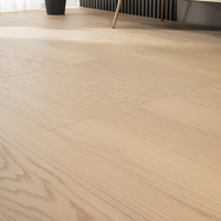 Vente en gros en usine Chêne européen de qualité supérieure brossé Surface lisse moderne Trois couches Minuterie Revêtement de sol
