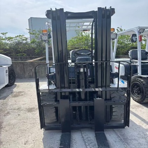 Montacargas Usado TCM 3T en Venta, Maquinaria de Fábrica en Buen Estado, Máquina de Construcción de Gran Potencia - Product Image 5