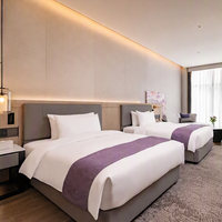 Sterne-Hotel-Möbel Zeitgenössische Hotelzimmer-Einrichtung Plattformbetten Gepolsterte Kopfteile mit Nachttischen