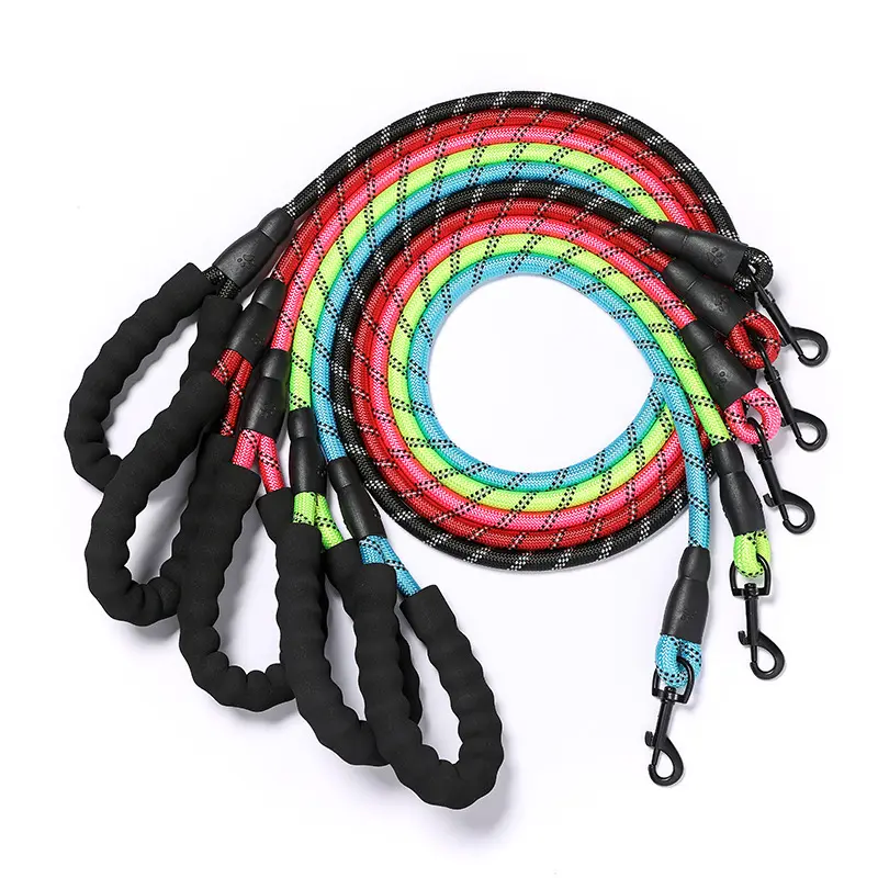 Venda quente à prova de explosão rush dog leash multi-color reflexivo redondo dog leash pet fornecimentos