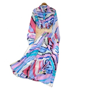 Conjunto de moda informal personalizado de fábrica, Camisa de gasa estampada de manga larga para mujer, conjunto de 2 piezas de <span class=keywords><strong>media</strong></span> <span class=keywords><strong>falda</strong></span> de cintura alta de dos piezas - Product Image 3