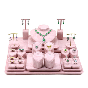 Set de Exhibición de Joyería Rosa: Soporte Metálico para Anillos, Busto para Anillos, Soporte para Pendientes y Collares, Maniquíes de Joyería - Product Image 2