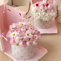 Kit de boîte à fleurs avec 4 rubans, 2 poignées, 1 plaque de base, boîte pliable de style gâteau pour emballage de bouquet, imprimé nœud crème rose, 19x19x20cm