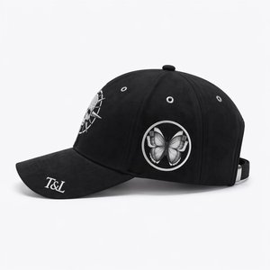 Gorra de béisbol de gamuza sintética común con logotipo personalizado al por mayor, 6 paneles, diamantes de imitación plateados de alta frecuencia, ajustable, a la moda, OEM ODM - Product Image 5