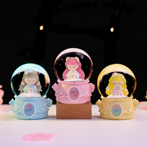Caja Sorpresa de Bolas de Cristal con Diseño de Dibujos Animados, Decoración Creativa para Escritorio, Regalo para Mejores Amigos - Product Image 3
