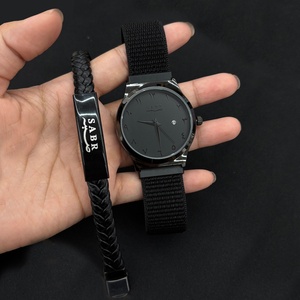 Montre à quartz numérique arabe de luxe Sabr Black pour homme, bracelet en nylon avec fermeture Velcro - Product Image 1