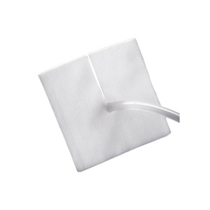 Esponja de drenaje de traqueotomía médica cortada como O e Y, utilizada para controlar las secreciones de traqueotomía y prevenir la obstrucción de las secreciones - Product Image 3