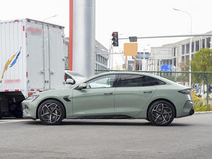 Nouvelle <span class=keywords><strong>voiture</strong></span> de sport électrique BYD Seal 5 places Pure Electric New Energy Vehicles <span class=keywords><strong>Voiture</strong></span> de sport électrique longue portée à vendre - Product Image 5