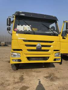 Camion citerne à carburant/semi-remorque à huile SINOTRUK HOWO d'occasion 6X4 336HP/371HP Diesel Euro 3 à conduite à gauche, 100% neuf - Product Image 5