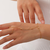 CELES Bracelet Chaîne de Doigt Vintage pour Femme en Acier Inoxydable Plaqué Or 18K avec Zircone, Anti-ternissement, Tendance, Idéal Cadeau
