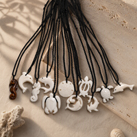 Kalung Vintage Hawaii Surfing dengan Liontin Tali Tulang Sapi, Motif Lumba-lumba, Kura-kura, Hiu, Kuda Laut, Koin Pasir, dan Hammerhead