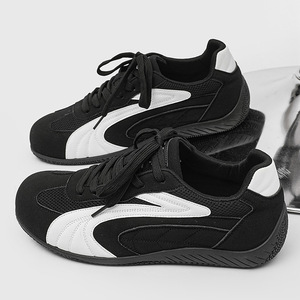 Zapatos Deportivos Casuales para Hombre, con Malla Transpirable, Cierre de Cordones y Punta Cerrada, Superficie de Cuero Sintético Color Rojo, para Entrenamiento y Carreras - Product Image 3