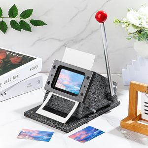 Fustellatrice per Carte da Gioco R3 88*63mm per Biglietti da Visita in PVC e Macchina Tagliacarte TCG - Product Image 1