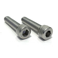 Vis et boulons hexagonaux métriques en acier inoxydable 304 A2-70, boulon à tête cylindrique moletée