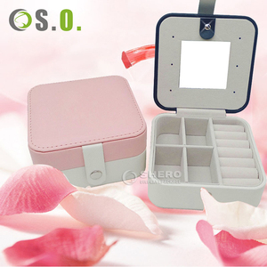 Estuche de viaje de cuero PU con logotipo personalizado para joyería, caja para anillos, pendientes, pulseras, caja de joyería de lujo. - Product Image 5