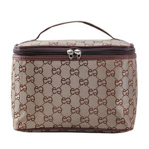 Sac cosmétique portable de grande capacité, résistant à l'eau, en toile brodée, fermeture éclair, vente en gros directe d'usine - Product Image 5