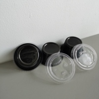 Cangkir Saus Plastik PP Hitam 2 oz dengan Tutup PET, Wadah Plastik untuk Makanan dan Selai untuk Dibawa Pulang