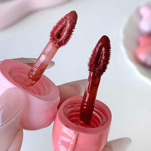 Brillo Labial Vegano en Forma de Corazón con Acabado Espejo, No Transferible, Hidratante, Suave, Alta Pigmentación y Larga Duración - Product Image 3