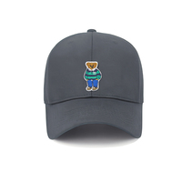 Gorra de béisbol trucker unisex de 6 paneles 100% algodón estilo urbano al por mayor, camiseta de rugby polo a rayas verde y azul, termoadhesivo de oso de peluche