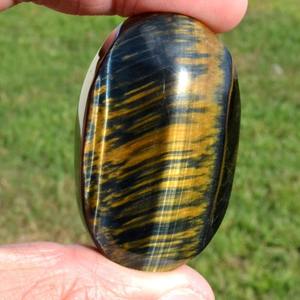 หินคริสตัลธรรมชาติสำหรับบำบัดรักษา หินไทเกอร์อายสีน้ำเงินและสีเหลือง สำหรับตกแต่งบ้านและเป็นของขวัญคริสต์มาส ขายส่ง - Product Image 4