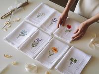 Berbagai Saputangan Linen Berbunga Cocok untuk Pernikahan, Keluarga, dan Restoran, Tahan Lama dan Terbuat dari 100% Linen