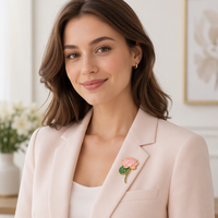 Broche personnalisée en émail souple plaqué or rose, motif lotus antique avec tige de feuille, pour pochette promotionnelle OEM à motif floral papillon