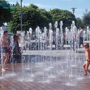 Taman Air Anak-anak Bermain Hiburan Dekoratif Kering Lantai Air Mancur untuk Square