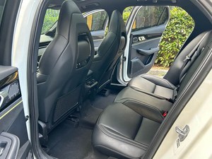 Auto Usado <span class=keywords><strong>2022</strong></span> Lynk & Co 03 1.5T Sedán Gasolina Automático Estándar de Emisiones Euro 6 Bajo Kilometraje Volante a la Izquierda para Exportación Global al por Mayor - Product Image 5