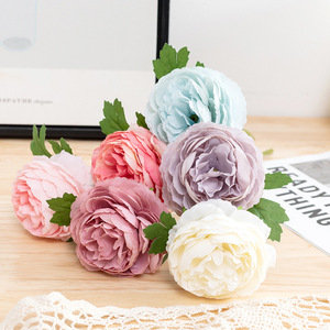 <span class=keywords><strong>Bouquet</strong></span> <span class=keywords><strong>de</strong></span> <span class=keywords><strong>mariée</strong></span> artificiel en soie (ranunculus, rose, <span class=keywords><strong>pivoine</strong></span>) pour la décoration <span class=keywords><strong>de</strong></span> table à la maison, mariage, Thanksgiving, remise des diplômes - Vente en gros - Product Image 1