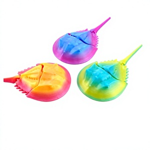 Figurine de crabe à fer à cheval articulée imprimée en 3D, jouet anti-stress créature préhistorique, ornement de bureau à collectionner pour la relaxation - Product Image 3