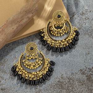 <span class=keywords><strong>Orecchini</strong></span> Jhumka in Stile Indiano Tradizionale Vintage <span class=keywords><strong>con</strong></span> Perle e Design Ossidato Placcati <span class=keywords><strong>Oro</strong></span> per Matrimoni - Product Image 6