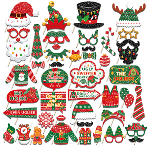 Suministros de fiesta de Navidad Huancai, 45 Uds., suéter feo, accesorios para cabina de fotos con palos, Kit de accesorios de fiesta para decoraciones de fiesta de Navidad - Product Image 1