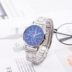 Reloj de Pulsera de Cuarzo para Hombre de Negocios al por Mayor con Espejo de Cristal de Luz Azul de 35 mm y Correa de Aleación Venta a Bajo Precio - Product Image 6
