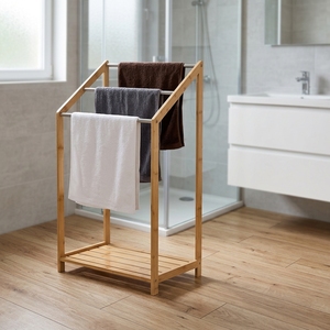 Porte-serviettes autoportant moderne en bambou à 3 niveaux avec étagère <span class=keywords><strong>de</strong></span> rangement inférieure, étagère à serviettes en forme d'échelle naturelle, mobilier <span class=keywords><strong>de</strong></span> <span class=keywords><strong>salle</strong></span> <span class=keywords><strong>de</strong></span> <span class=keywords><strong>bain</strong></span> durable - Product Image 3