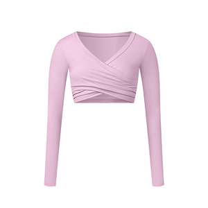 Logotipo personalizado Wrap Ballet Pilates Yoga Top con cuello en V elástico apretado manga larga cepillado <span class=keywords><strong>mujer</strong></span> Crop Top venta al por mayor de lujo de moda - Product Image 2