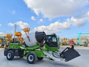 Camion bétonnière autochargeur et auto-alimenté Xinyu de 1,8 mètre cube, système hydraulique importé, garantie 1 an pour la construction - Product Image 2