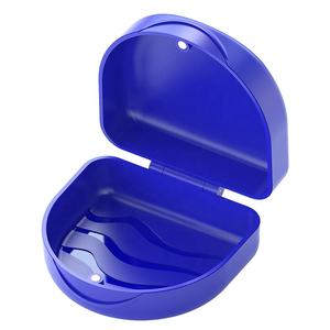 Boîte en plastique magnétique en forme de U <span class=keywords><strong>pour</strong></span> protège-dents/aligneurs/retainers/guardien nocturne/attelles de morsure/grands appareils dentaires - Product Image 3