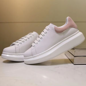 Zapatos deportivos de estilo clásico de marca de lujo con alta amortiguación, estilo retro casual, versátiles y adecuados para skateboarding. - Product Image 1