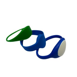 Tùy chỉnh-thực hiện NFC <span class=keywords><strong>RFID</strong></span> Mini tag Silicone dây đeo cổ tay vòng đeo tay 13.56MHz kiểm soát truy cập thẻ cho sân chơi công viên nước tắm PVC <span class=keywords><strong>1K</strong></span> - Product Image 4