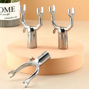 Machine <span class=keywords><strong>de</strong></span> moulage sous pression en alliage d'aluminium pour têtes <span class=keywords><strong>de</strong></span> fourches <span class=keywords><strong>de</strong></span> <span class=keywords><strong>v</strong></span>êtements, machine <span class=keywords><strong>de</strong></span> moulage sous pression à chambre froide pour tiges <span class=keywords><strong>de</strong></span> <span class=keywords><strong>v</strong></span>êtements - Product Image 6