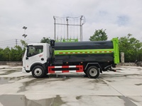 Camion à ordures diesel de haute qualité avec compacteur, moteur et boîte de vitesses, 2 essieux, 4650 kg de charge utile, état neuf, transmission manuelle