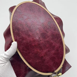 Materiale in Pelle PU Effetto Cerato Bicolore per Produzione di Scarpe e Borse in Stile Vintage - Product Image 1