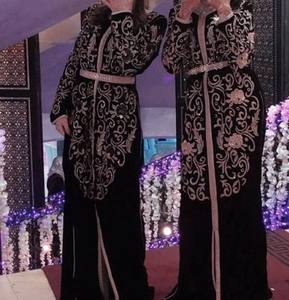 Elegante hermoso pesado Zardozi bordado acetato hasta el suelo vestido para boda/fiesta ATIYA LIBAS Lehenga Choli - Product Image 1